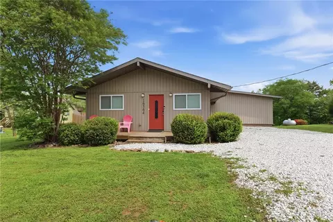 16564 Cypress Ln, Rogers, AR 72756