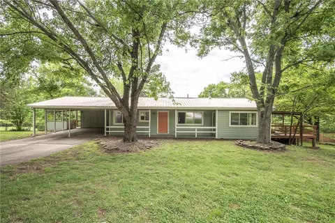 63 Dogwood St, West Fork, AR 72774