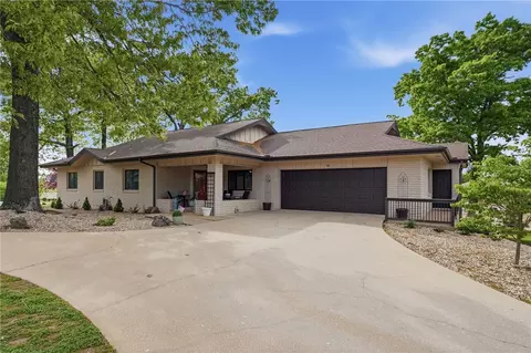 76 Sherlock Dr, Bella Vista, AR 72715