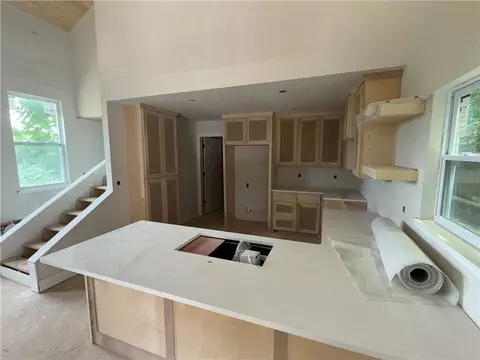 Kitchen - 10669 Highway 16, Combs, AR 72721 photo 1 of 1