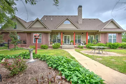 302 Spring Creek Rd, Lowell, AR 72745