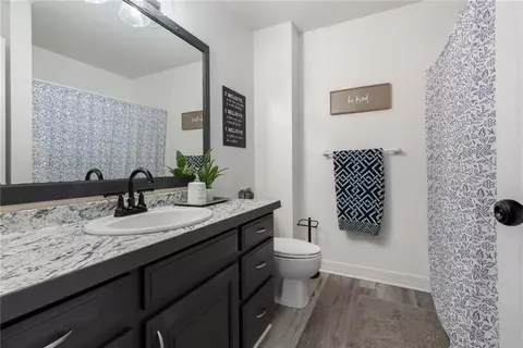 Bath - 1701 Augusta Dr, Harrison, AR 72601 photo 3 of 4
