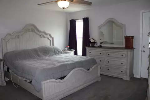 Bedroom - 9294 Sugar Rd, Harrison, AR 72601 photo 1 of 8