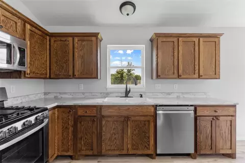 Kitchen - 9294 Sugar Rd, Harrison, AR 72601 photo 3 of 4
