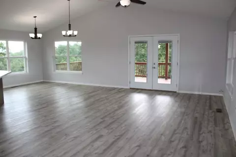 Living - 9294 Sugar Rd, Harrison, AR 72601 photo 1 of 2