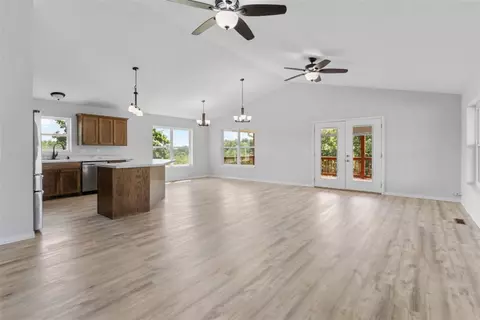 Living - 9294 Sugar Rd, Harrison, AR 72601 photo 1 of 3