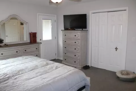 Bedroom - 9294 Sugar Rd, Harrison, AR 72601 photo 2 of 8