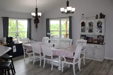 Dining - 9294 Sugar Rd, Harrison, AR 72601 photo 2 of 2