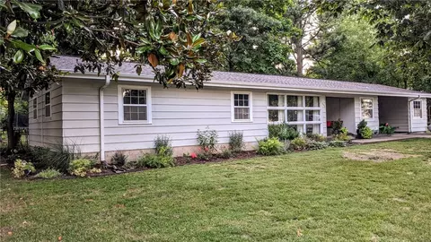 406 Pleasant St, Springdale, AR 72764