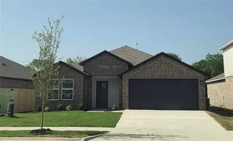4635 W Sirius St, Fayetteville, AR 72704