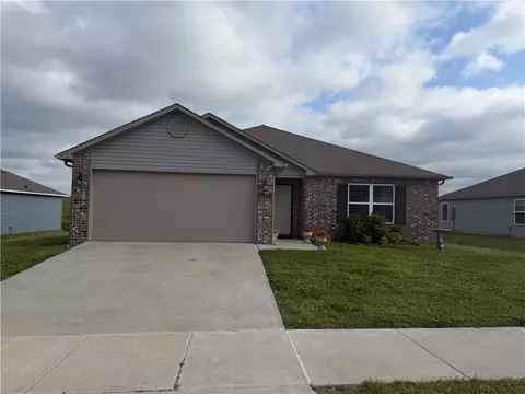 2886 Azurite St, Fayetteville, AR 72704