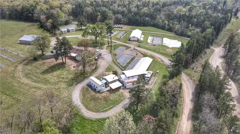 201 Saint Louis Valley Rd, Paris, AR 72855