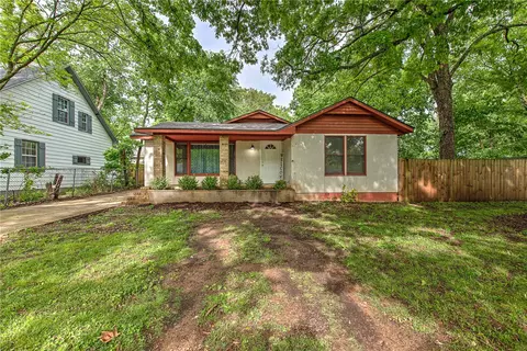 310 S Bush St, Sulphur Springs, AR 72768