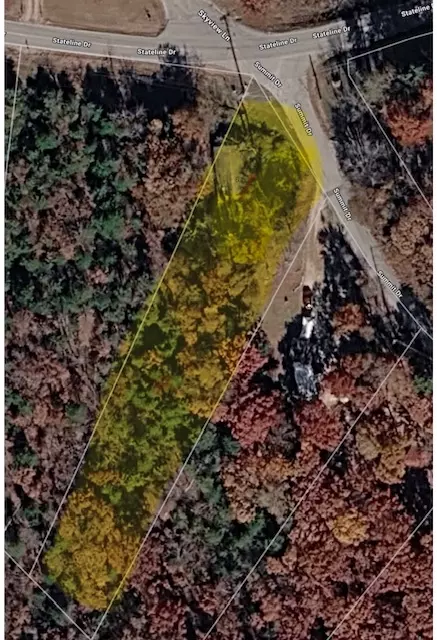 2 Summit Dr, Holiday Island, AR 72631