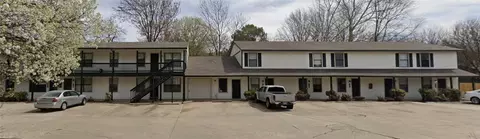 2748-2772 N Barcelona Ave, Fayetteville, AR 72703