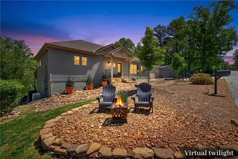 8252 Hickory Tree Ln, Rogers, AR 72756