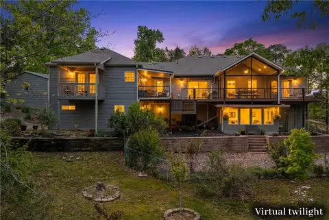 8252 Hickory Tree Ln, Rogers, AR 72756