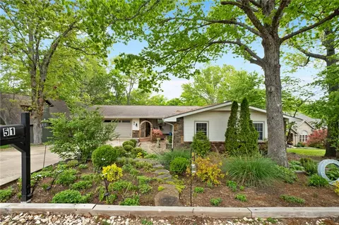 51 Mayfair Dr, Bella Vista, AR 72715