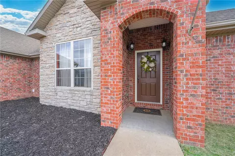 447 Buckboard Rd, West Fork, AR 72774