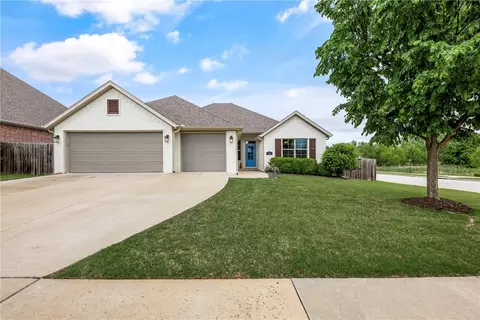 374 Drywood Creek Dr, Fayetteville, AR 72704
