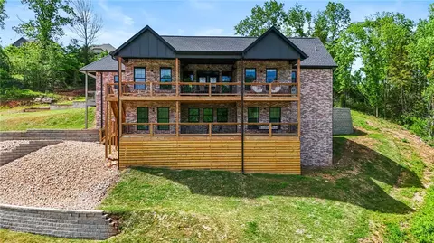 2103 NE Chaucer St, Bentonville, AR 72712