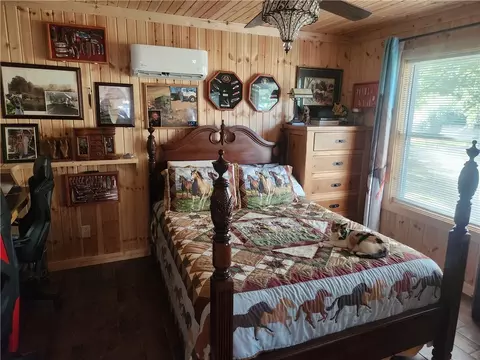 Bedroom - 110 Walker St, Ozark, AR 72949 photo 2 of 3