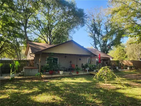 Exterior - 110 Walker St, Ozark, AR 72949 photo 5 of 9