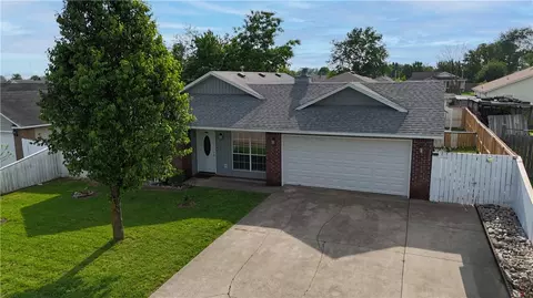 2108 S F St, Rogers, AR 72758