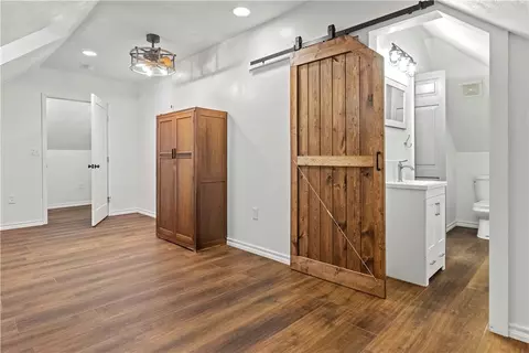 Entry Way - 324 N Cherry St, Harrison, AR 72601 photo 2 of 3