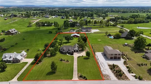 2607 Country Ln, Springdale, AR 72762