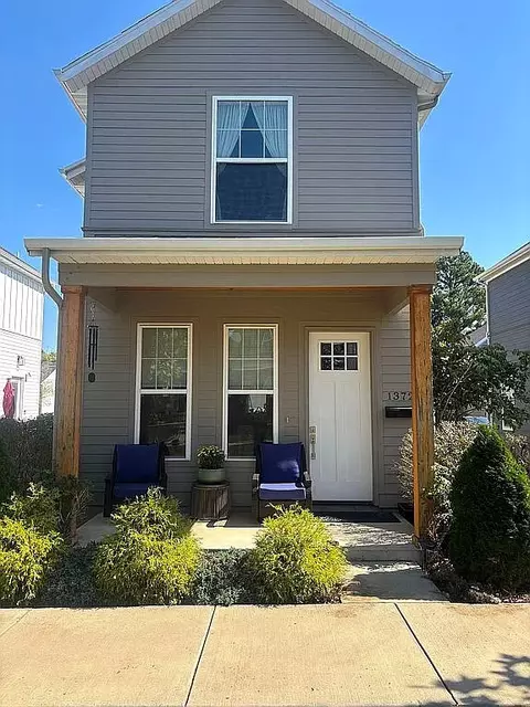 1372 S Duncan Ave, Fayetteville, AR 72701
