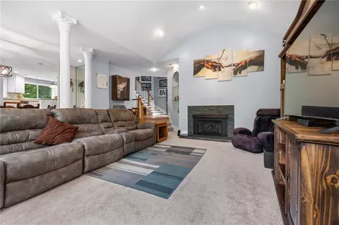 Living - 2272 Mc 5006, Bruno, AR 72682 photo 2 of 3
