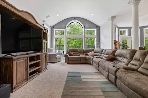 Living - 2272 Mc 5006, Bruno, AR 72682 photo 1 of 3