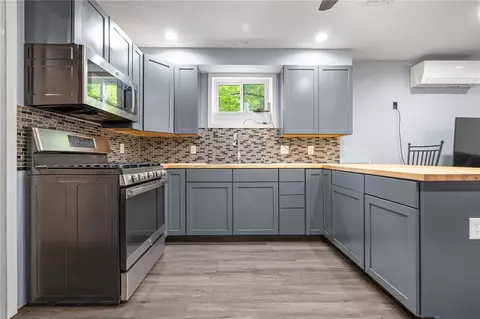 Kitchen - 2272 Mc 5006, Bruno, AR 72682 photo 4 of 4