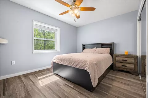 Bedroom - 2272 Mc 5006, Bruno, AR 72682 photo 7 of 8
