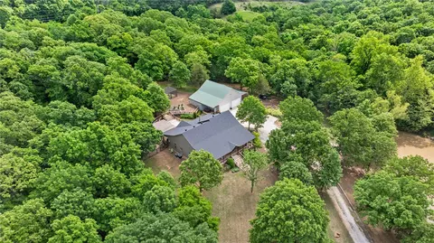 10559 Appleby Rd, Farmington, AR 72730