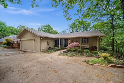 11920 White Oak Dr, Garfield, AR 72732