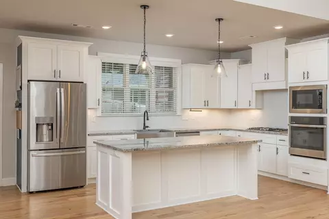 Kitchen - 1101 Silver Maple St, Centerton, AR 72719 photo 1 of 4