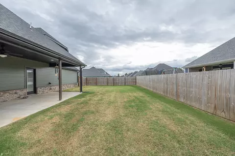 Exterior - 1101 Silver Maple St, Centerton, AR 72719 photo 7 of 9
