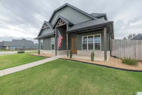Exterior - 1101 Silver Maple St, Centerton, AR 72719 photo 2 of 9