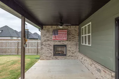 Exterior - 1101 Silver Maple St, Centerton, AR 72719 photo 4 of 9