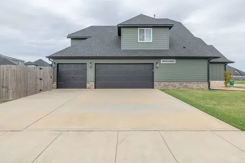 Exterior - 1101 Silver Maple St, Centerton, AR 72719 photo 3 of 9