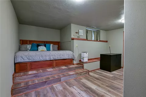 Bedroom - 27527 Hock Ln, Eagle Rock, MO 65641 photo 9 of 11