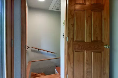 Entry Way - 27527 Hock Ln, Eagle Rock, MO 65641 photo 1 of 2