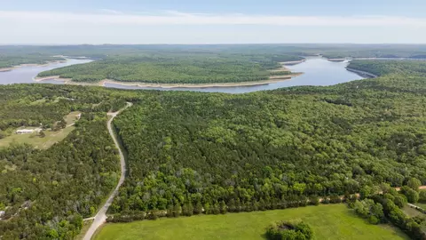 Tract 2 Horseshoe Bend Road, Lead Hill, AR 72644
