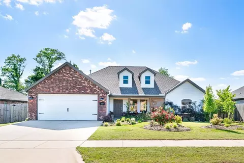307 N Tacoma St, Farmington, AR 72730