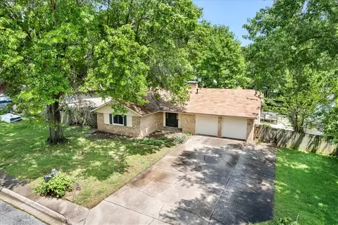 4203 Tomahawk Cir, Springdale, AR 72764