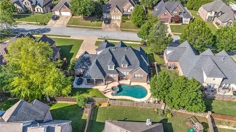 6605 S Willowridge Ln, Rogers, AR 72758