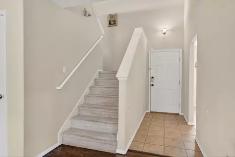 Entry Way - 6527 Huntington Ct, Fort Smith, AR 72916 photo 1 of 1