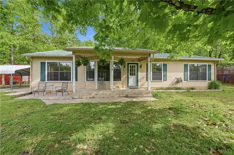 1238 N Centennial Ave, West Fork, AR 72774
